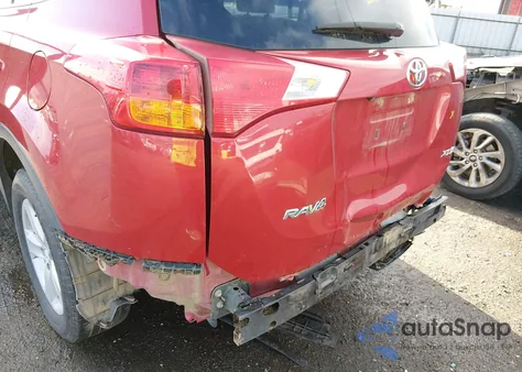 2014 Toyota Rav4 Xle z USA, uszkodzony, nr VIN 2T3WFREV6EW084068